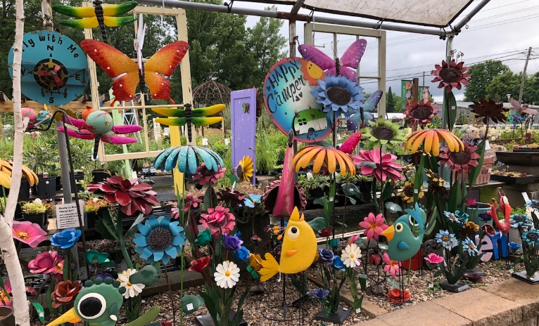 metal yard decorations