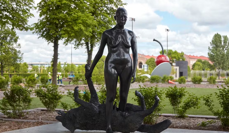 bronze garden sculpture