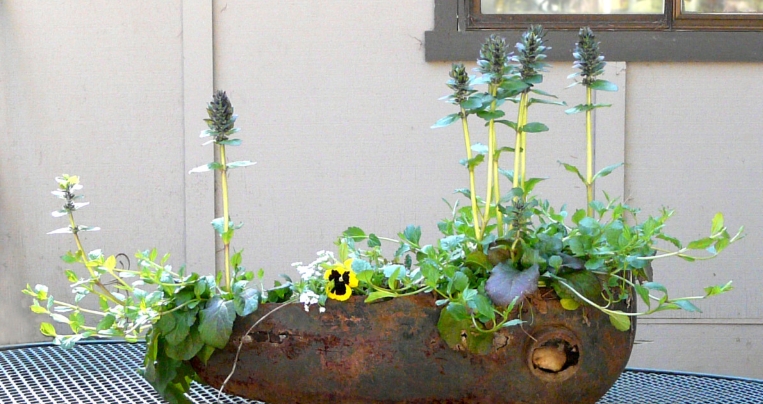 unique yard art