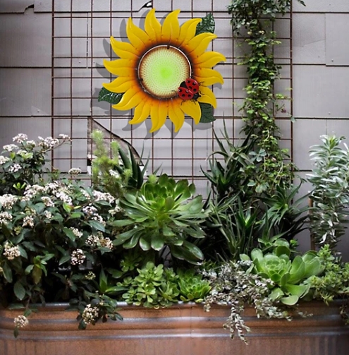 patio wall decor