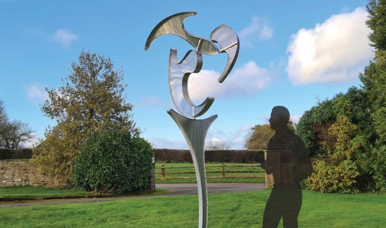 kinetic yard sculpture