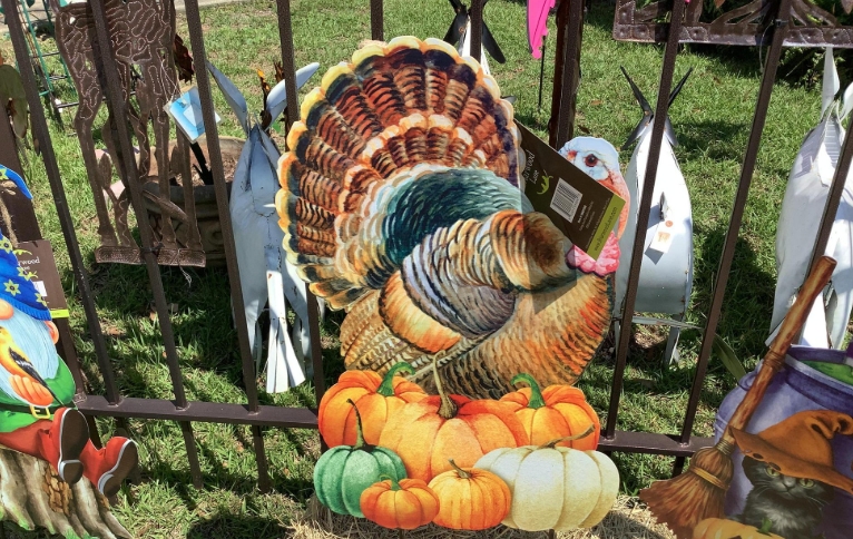 metal yard art near me