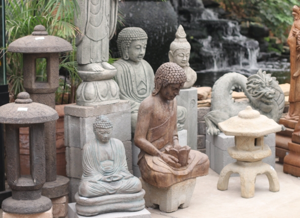 garden sculptures near me