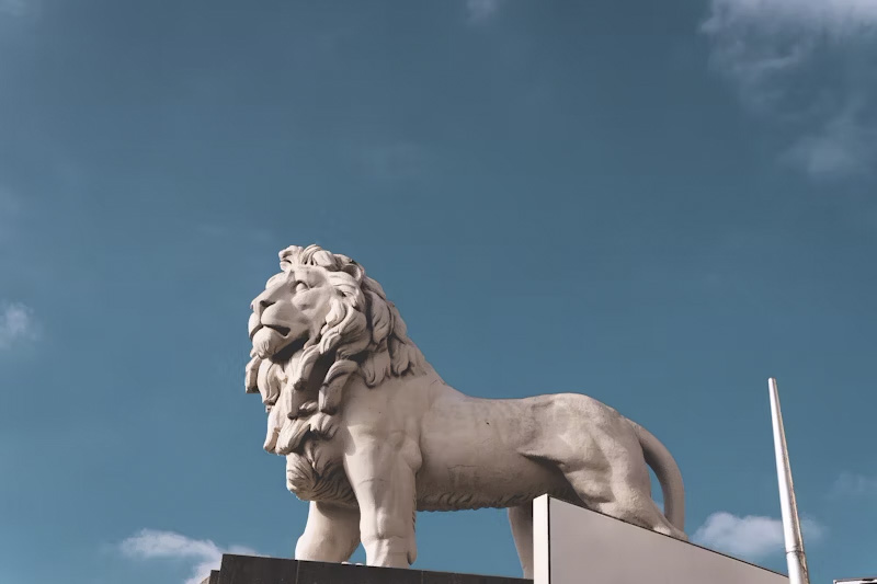 majestic lion statue