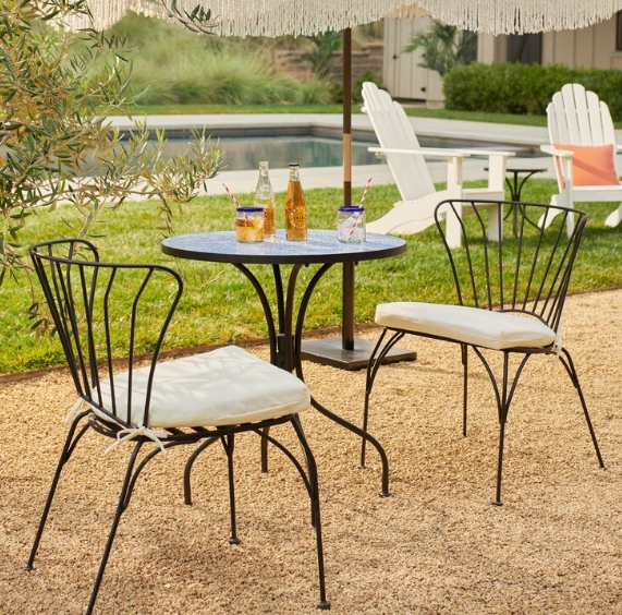 black outdoor chairs