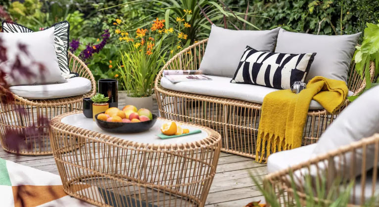 wowcher garden furniture