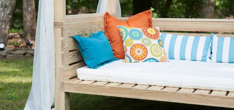 day bed outdoor