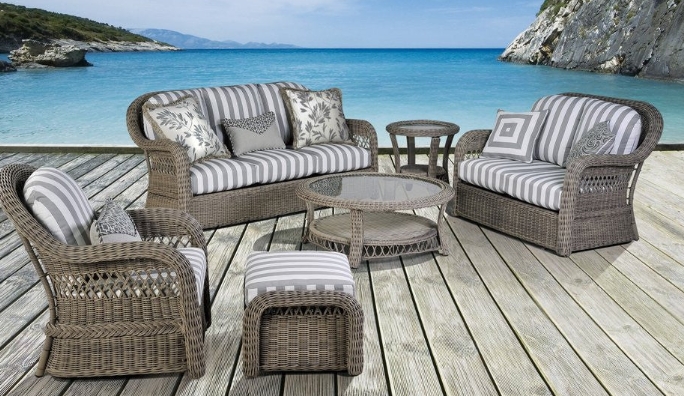wicker patio set