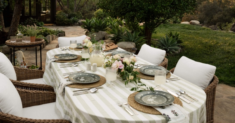 garden dining table