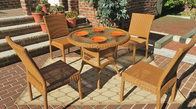 small outdoor table and chairs