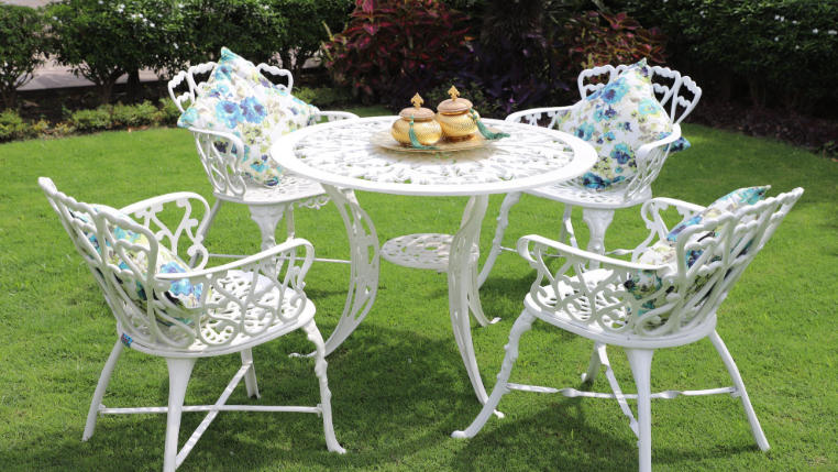 cast aluminium garden furniture