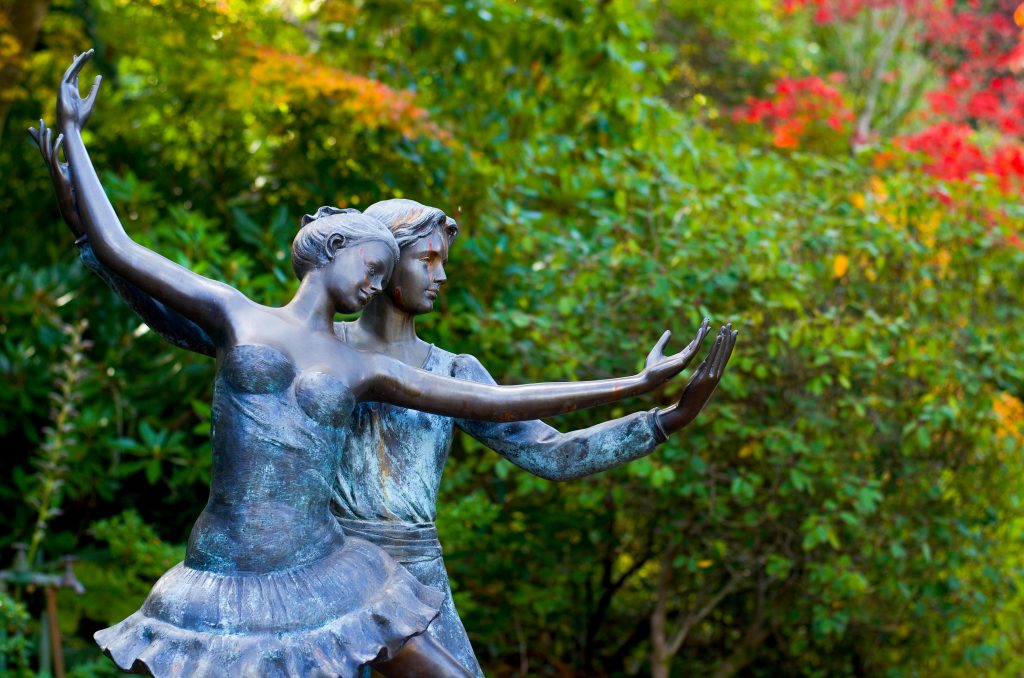 dance and sculpture
