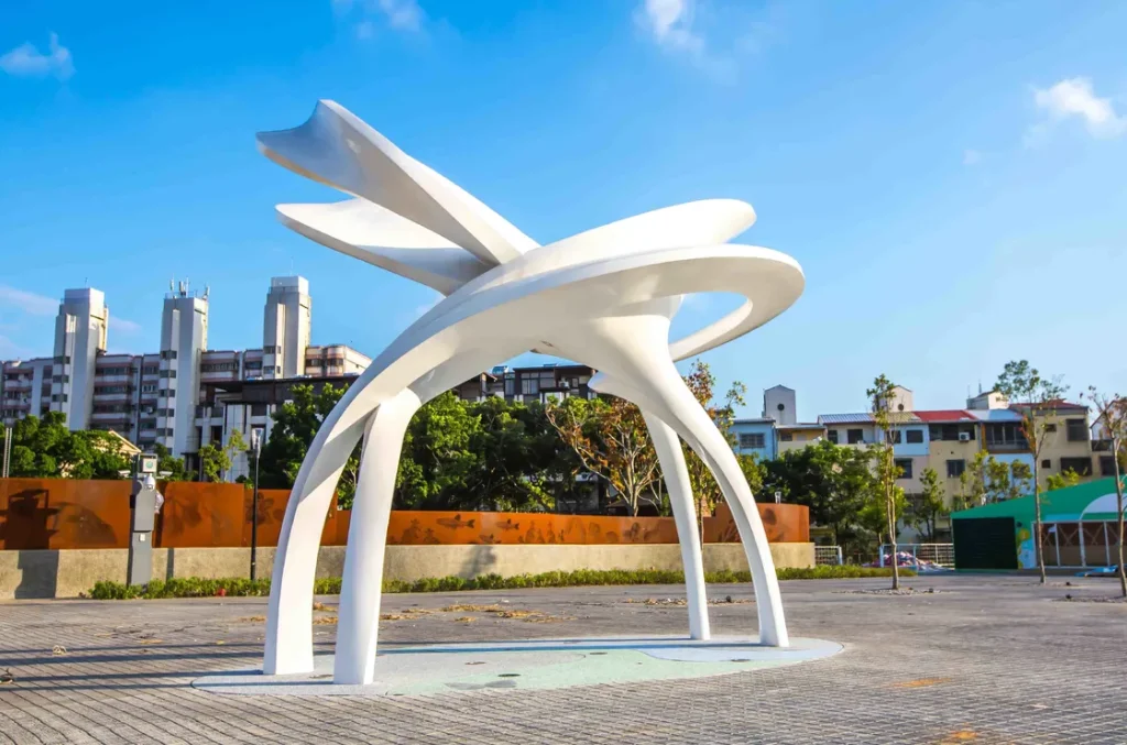 large metal lawn art