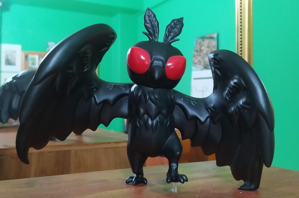 large metal lawn art