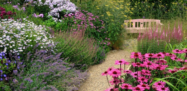 How to Use Natural Stone in Cottage Garden Paths