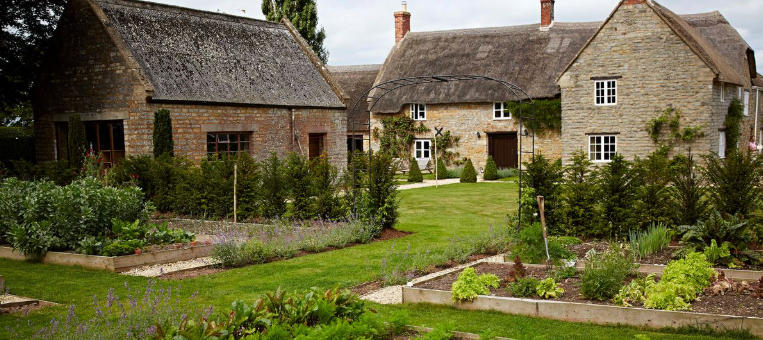 Cottage Garden Layout Tips for Beginners