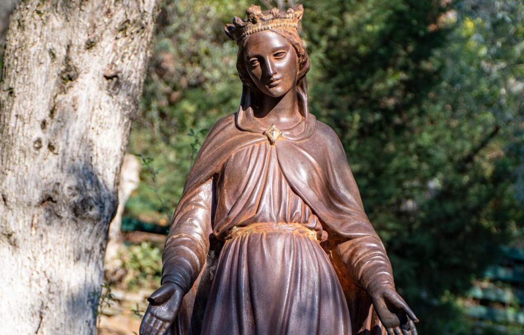 christian lawn ornaments