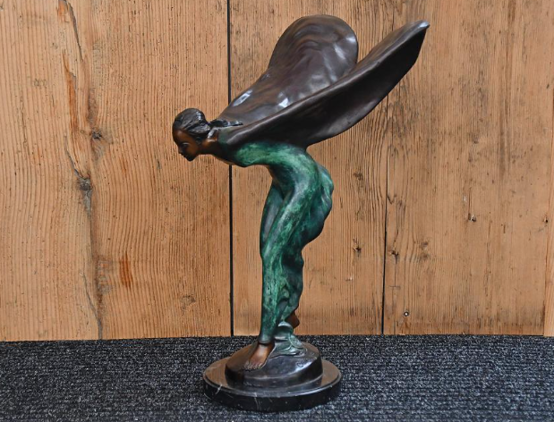 Spirit of Ecstasy Statue4